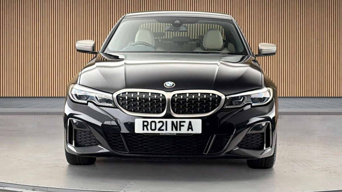 BMW 3 Series Image 3
