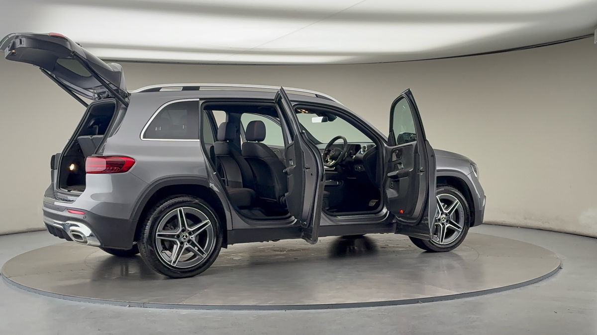 More views of Mercedes-Benz GLB