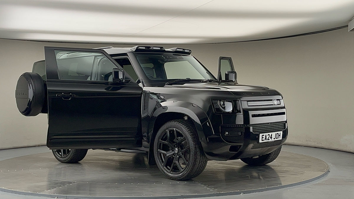 More views of Land Rover Defender 90