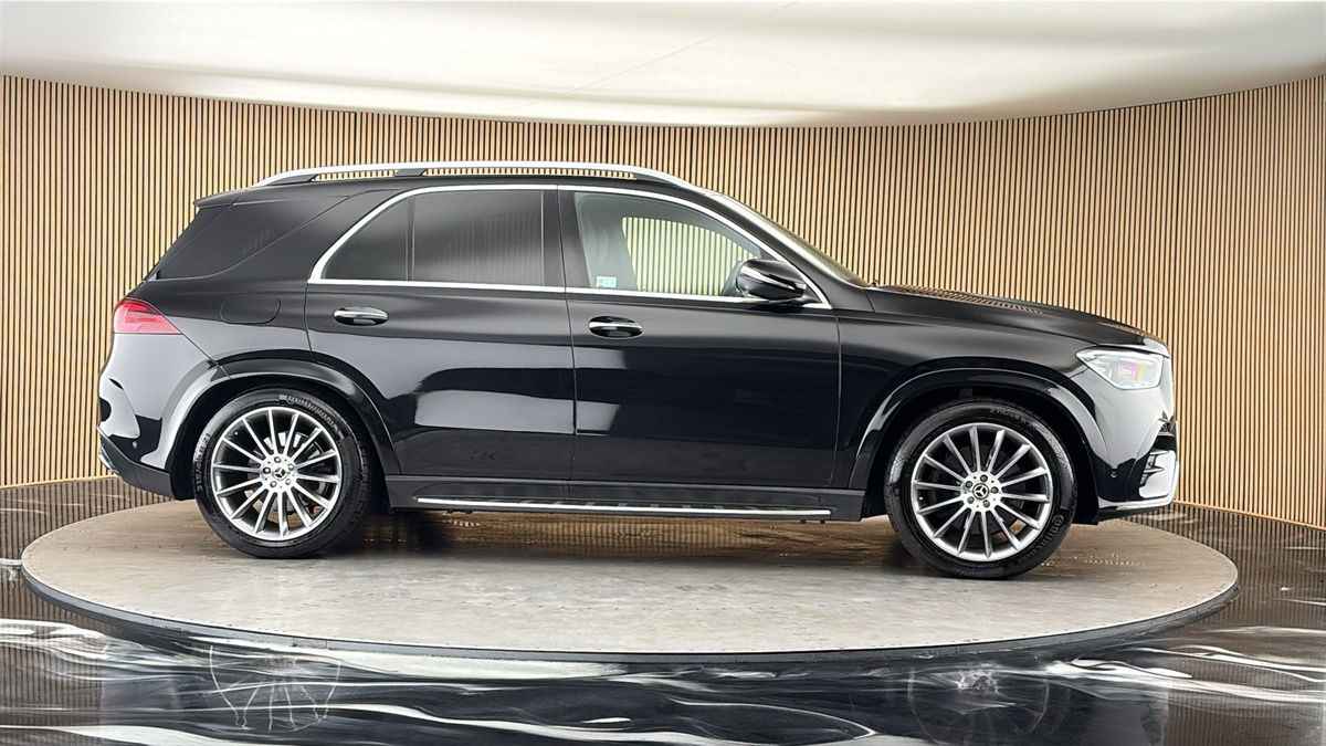 More views of Mercedes-Benz GLE