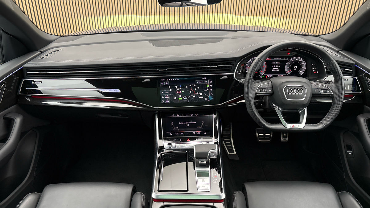 Audi Q8 Image 12