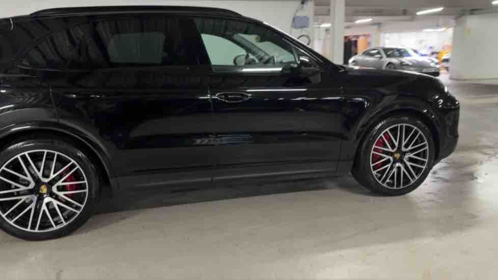 More views of Porsche Cayenne
