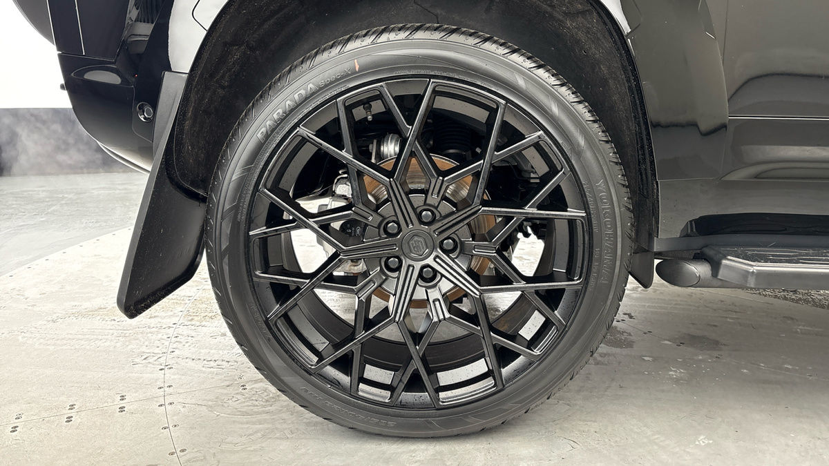 Land Rover Defender 110 Urban Image 10