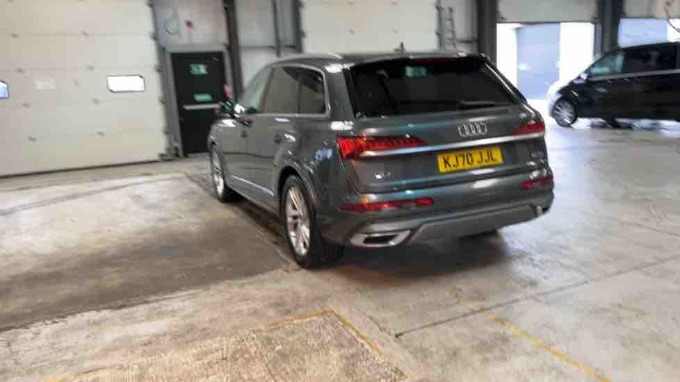 More views of Audi Q7
