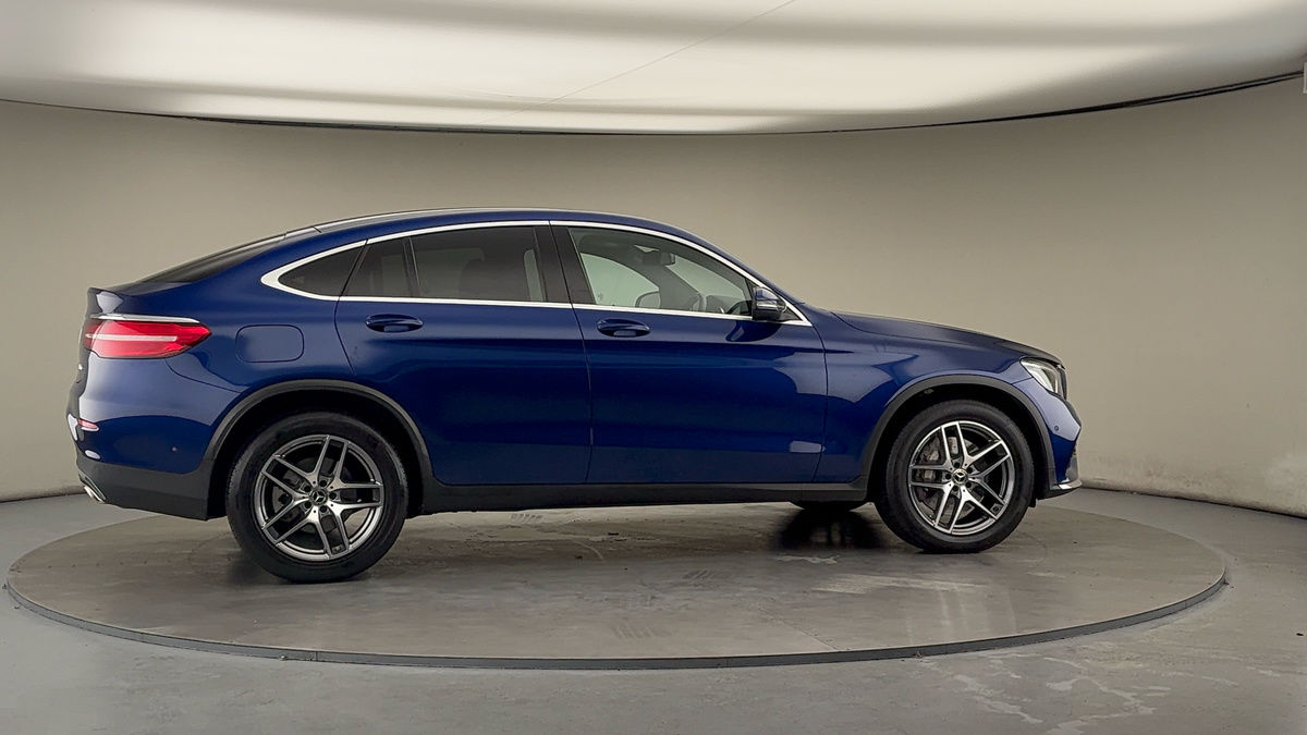 More views of Mercedes-Benz GLC