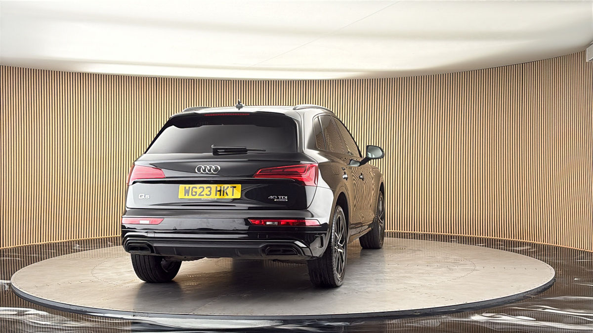 More views of Audi Q5