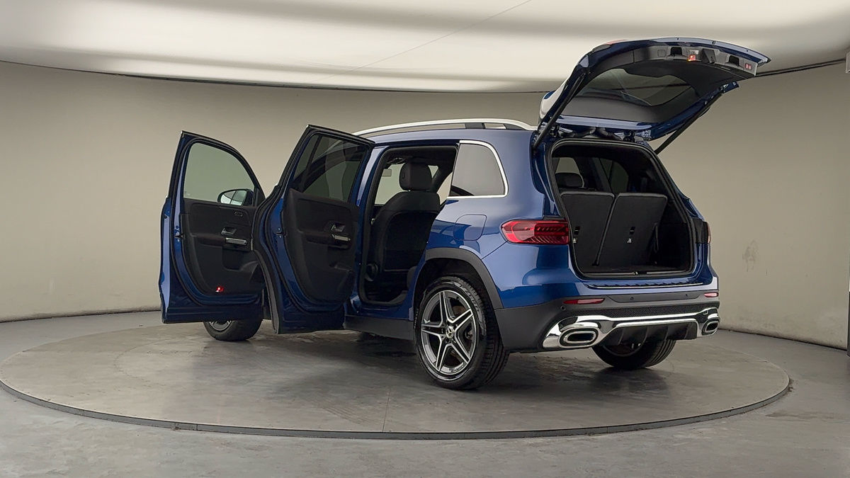 More views of Mercedes-Benz GLB