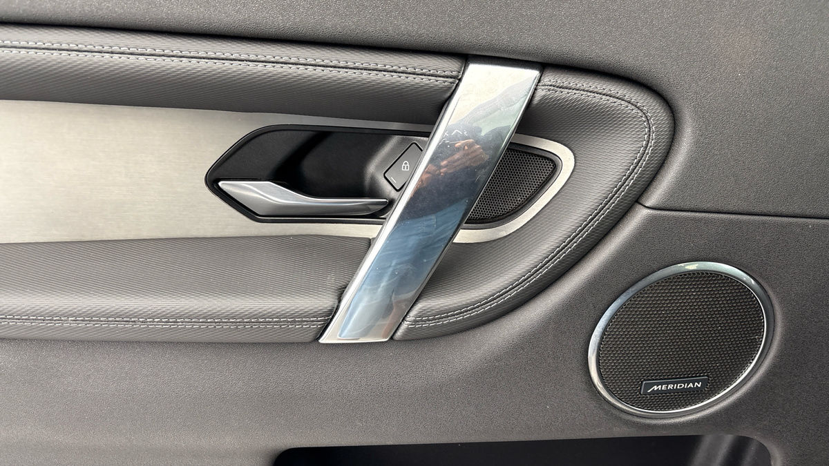 More views of Land Rover Discovery Sport