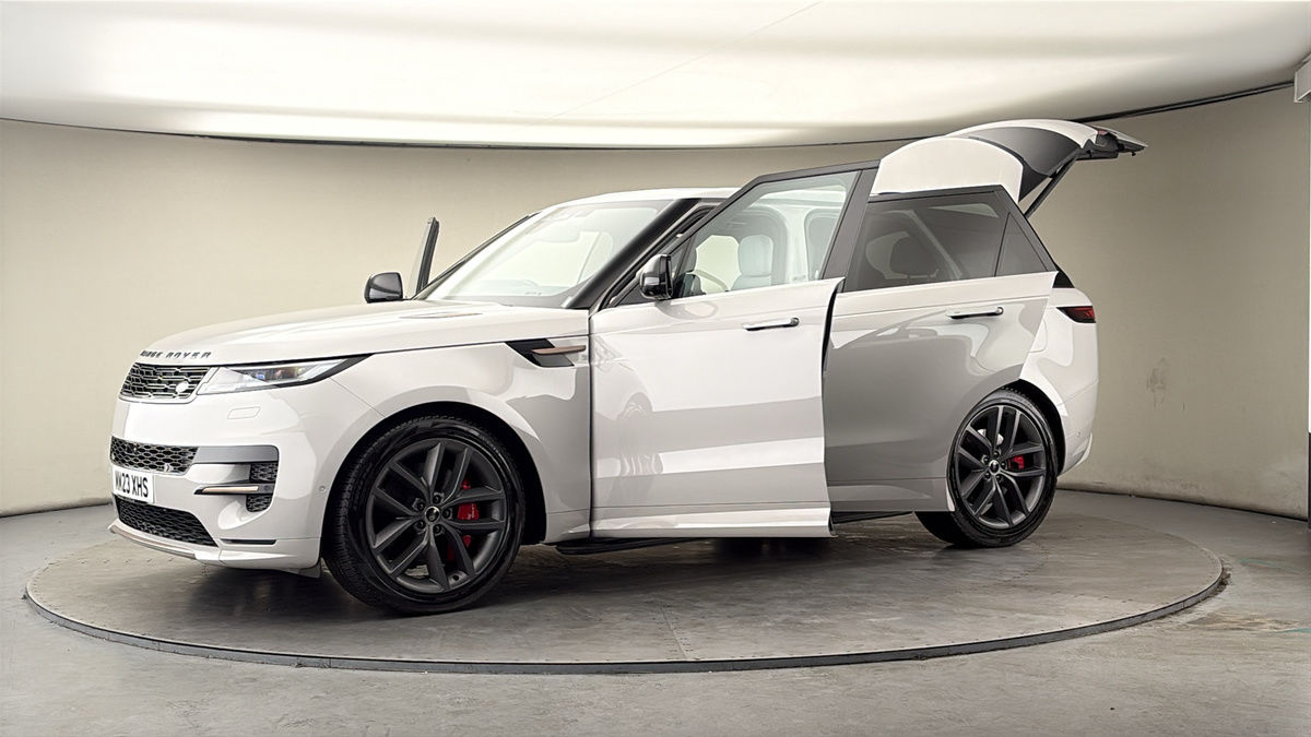 More views of Land Rover Range Rover Sport