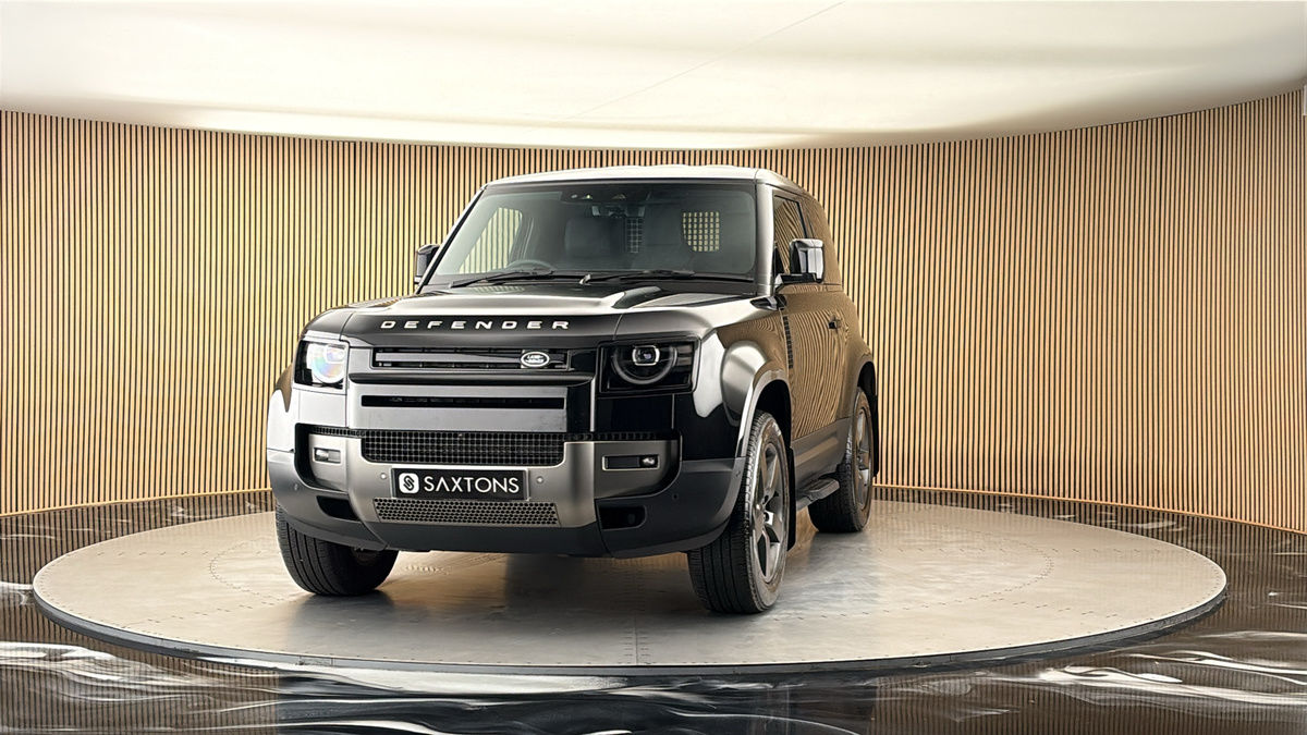 More views of Land Rover Defender 90