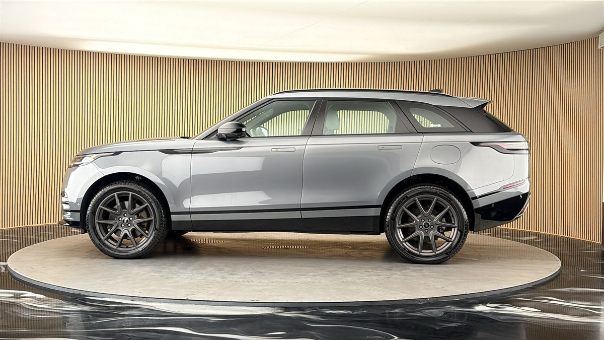 More views of Land Rover Range Rover Velar