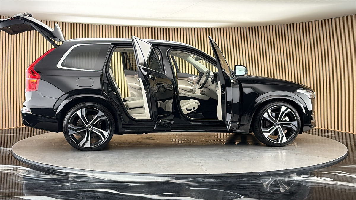 More views of Volvo XC90