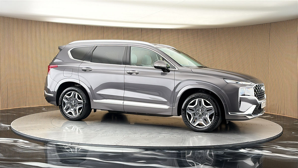 More views of Hyundai Santa Fe