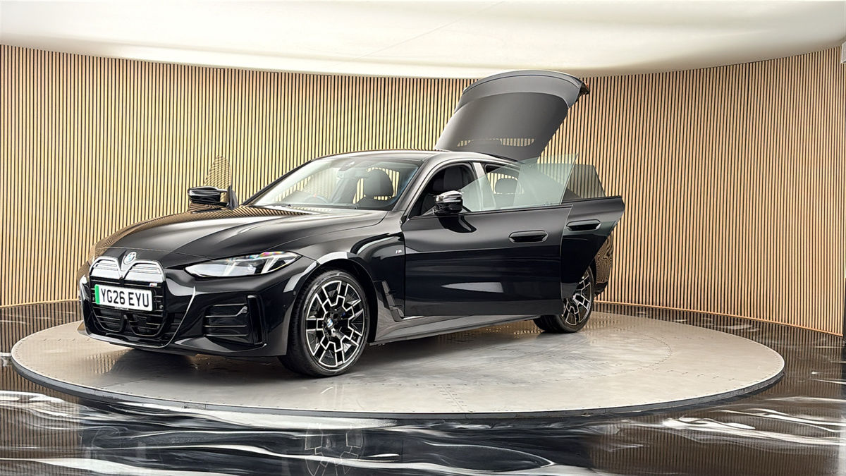 More views of BMW i4