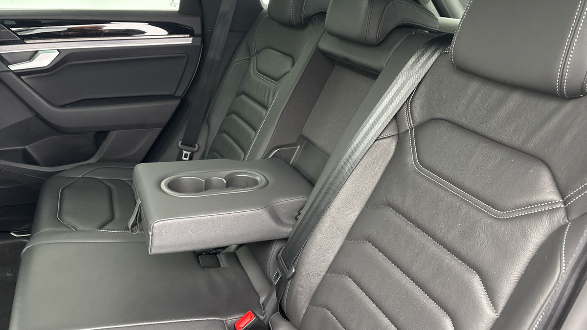 Volkswagen Touareg Image 9