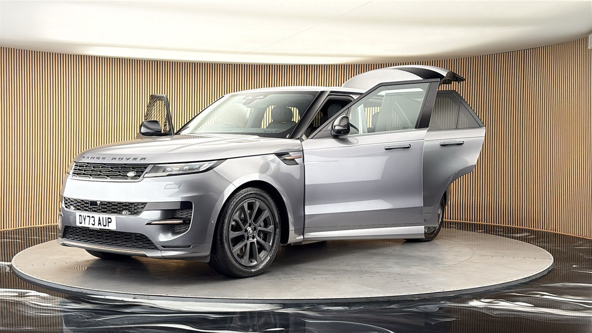 More views of Land Rover Range Rover Sport
