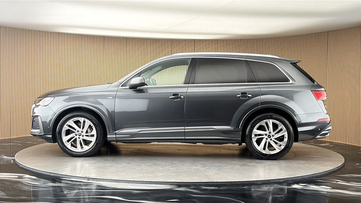 Audi Q7 Image 15