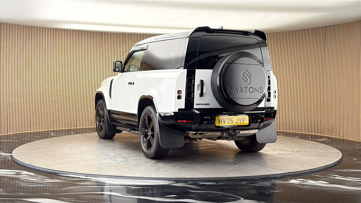 More views of Land Rover Defender 90