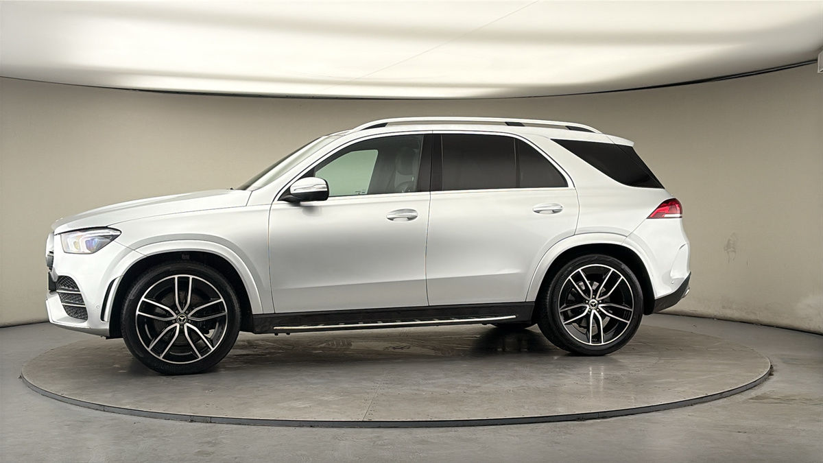 More views of Mercedes-Benz GLE