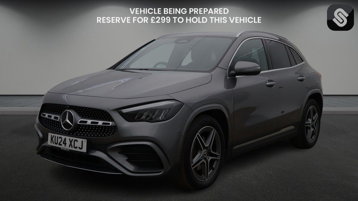 Mercedes-Benz GLA Image 2