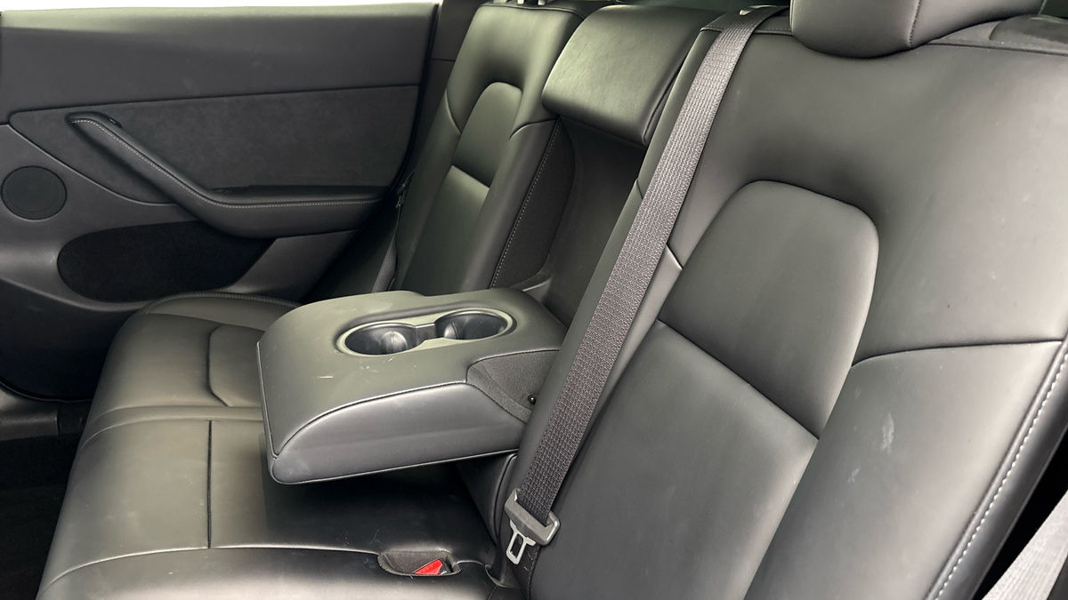 Tesla Model Y Image 9