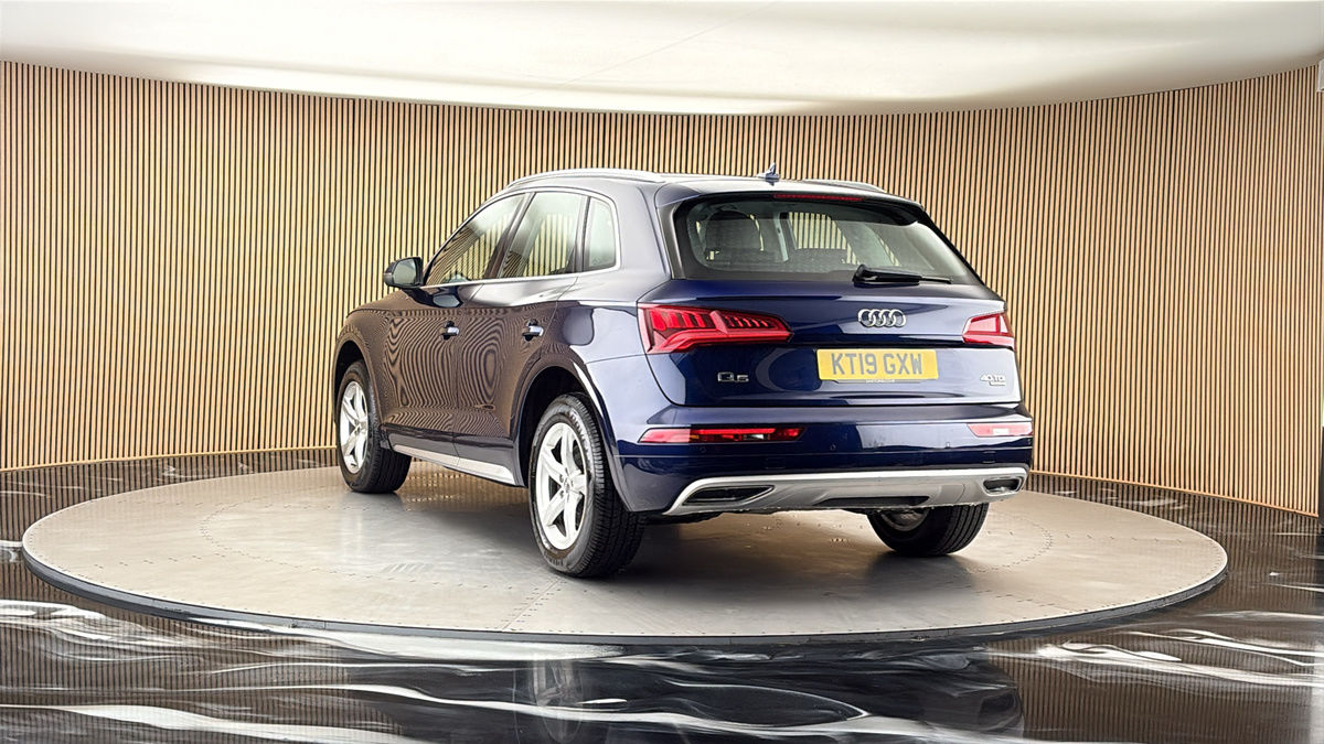 More views of Audi Q5