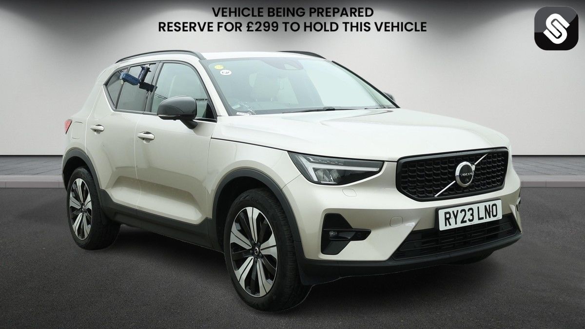 Volvo XC40 Sticky Header Image
