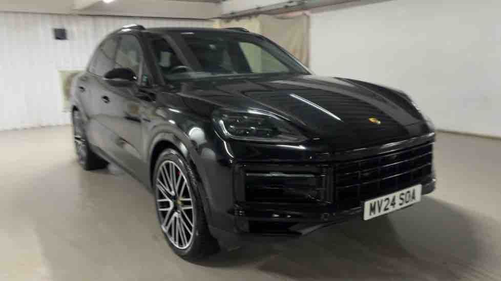 More views of Porsche Cayenne