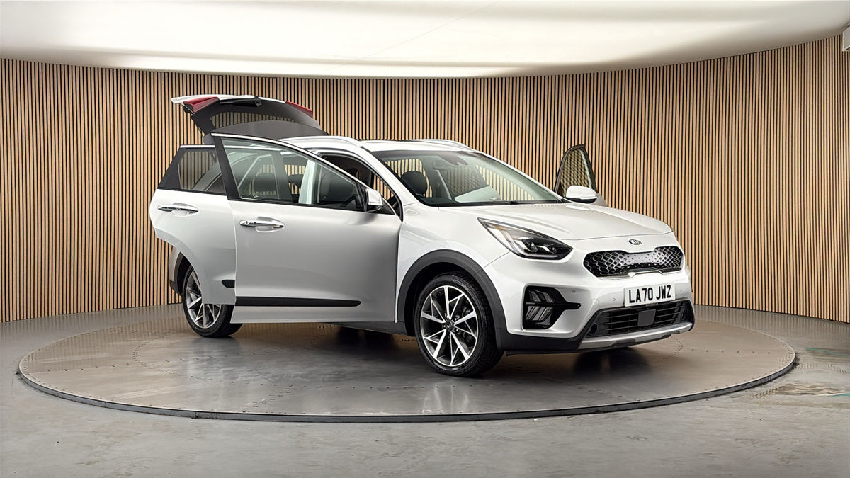 More views of Kia Niro