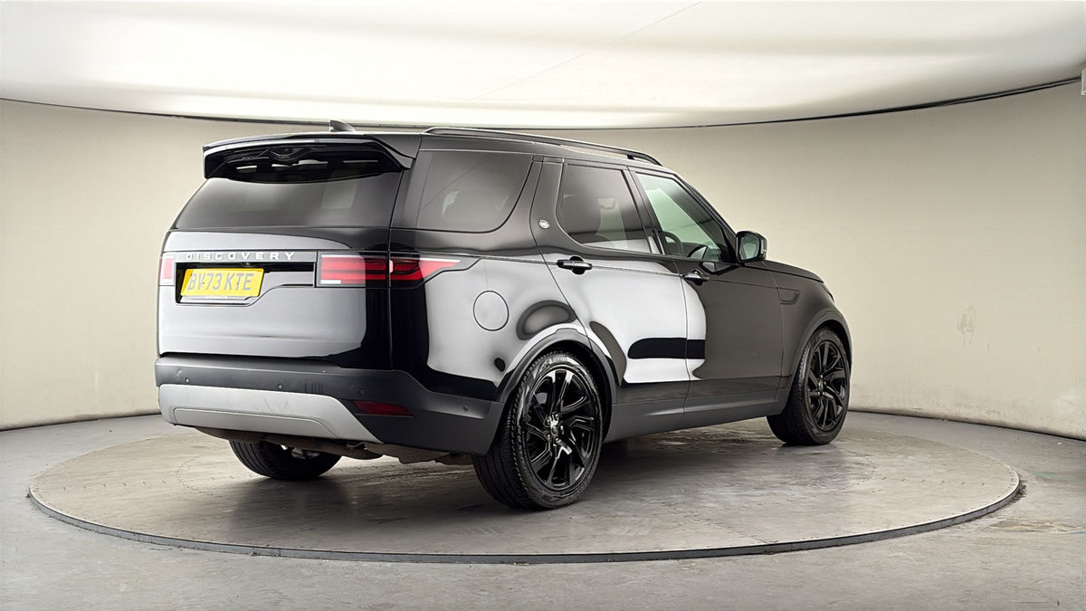 More views of Land Rover Discovery