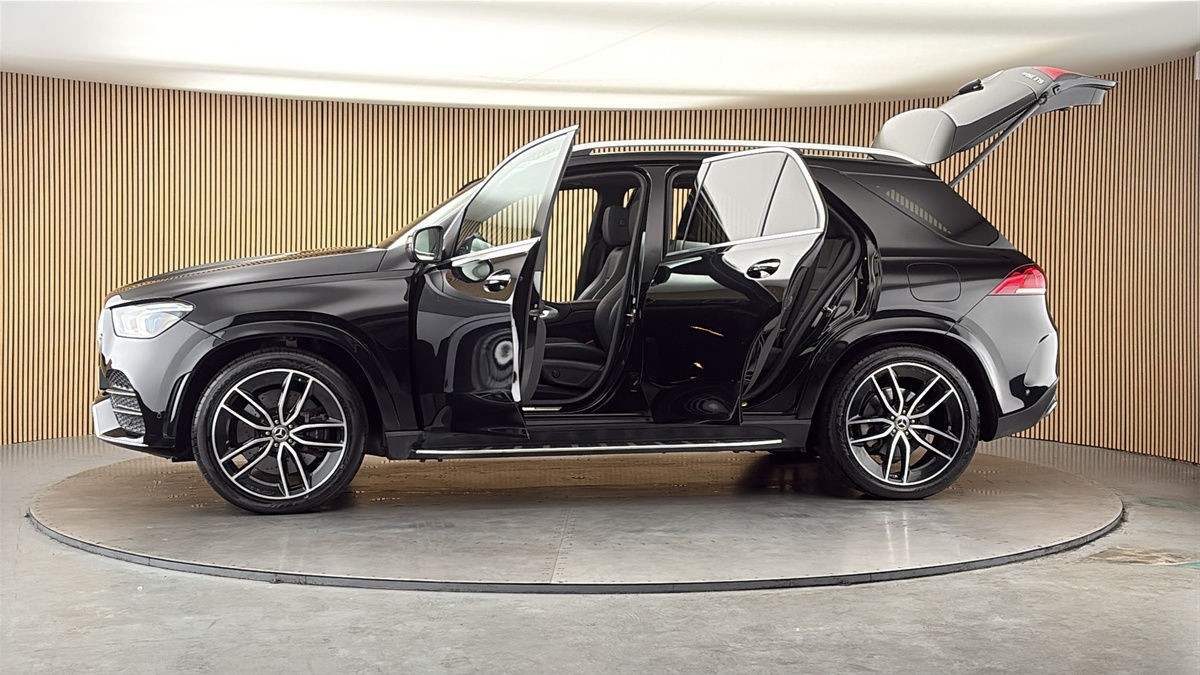 More views of Mercedes-Benz GLE