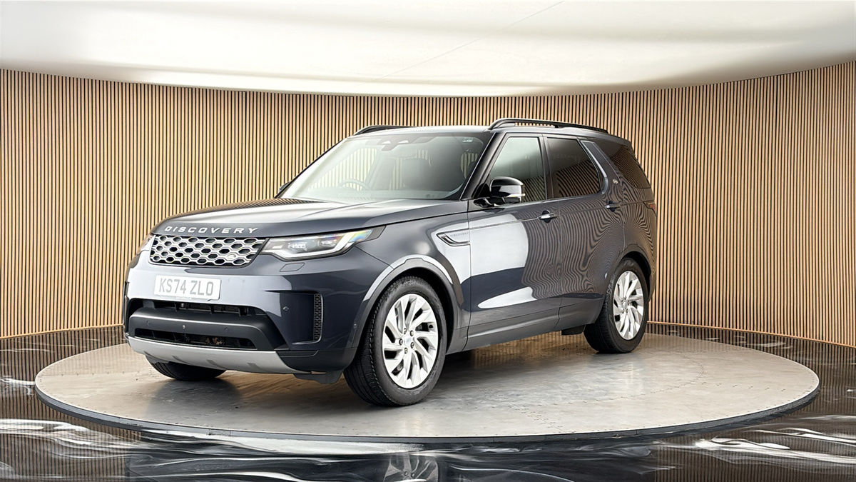 More views of Land Rover Discovery