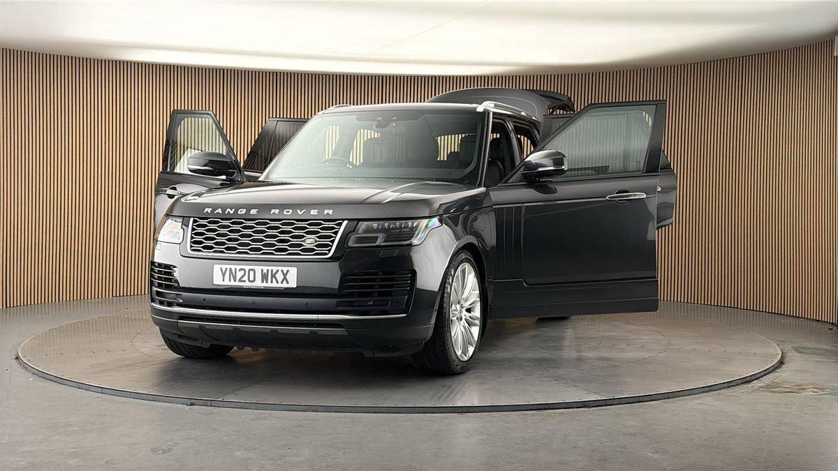 More views of Land Rover Range Rover