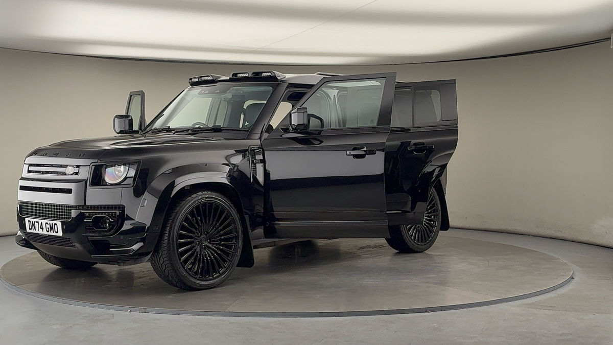 More views of Land Rover Defender 110