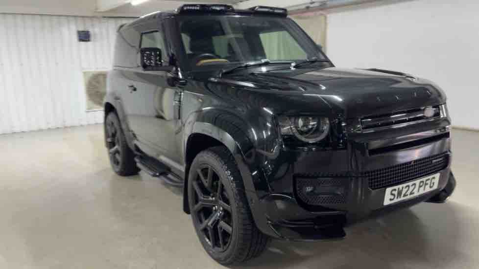 More views of Land Rover Defender 90