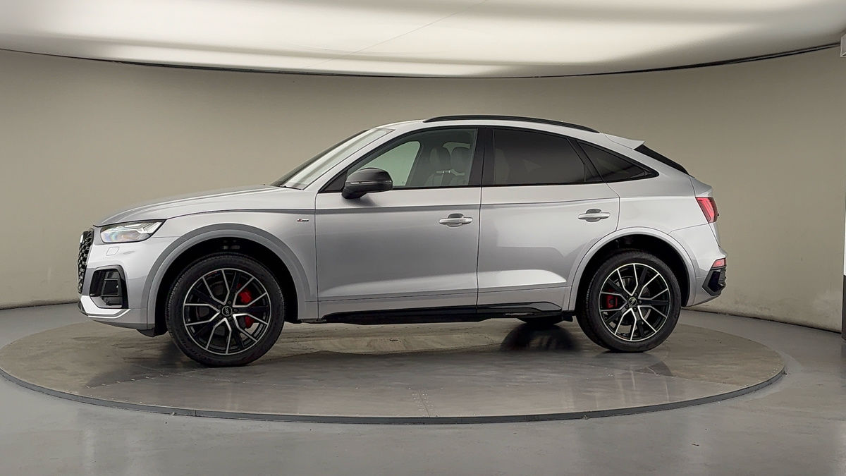 More views of Audi Q5