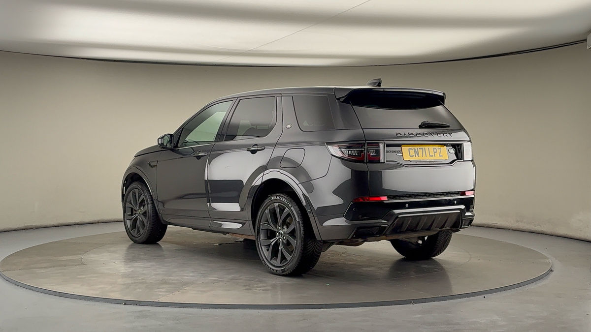 Land Rover Discovery Sport Image 2