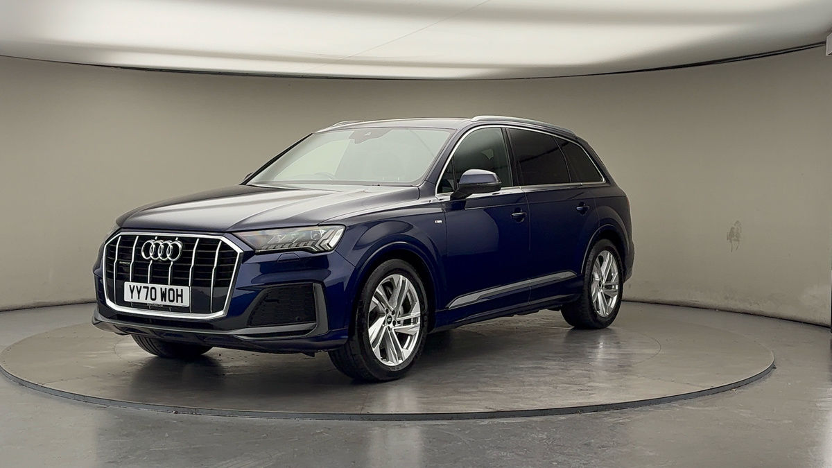 More views of Audi Q7