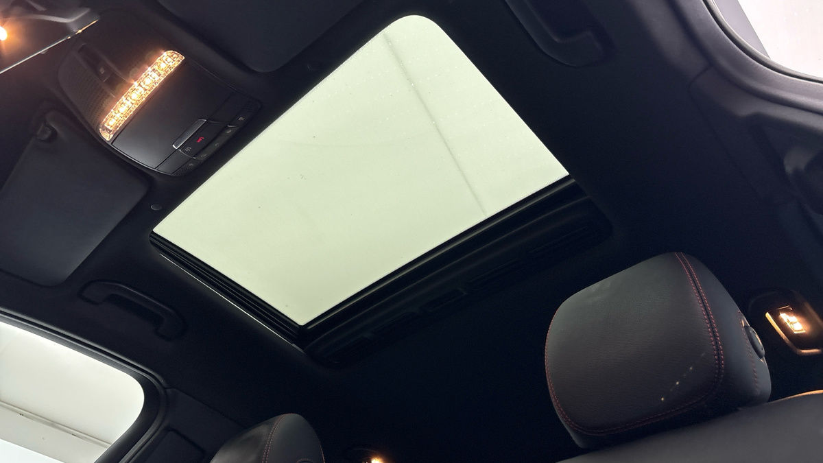 Mercedes-Benz GLC Image 6