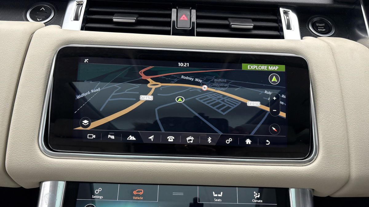 Land Rover Range Rover Sport Image 17