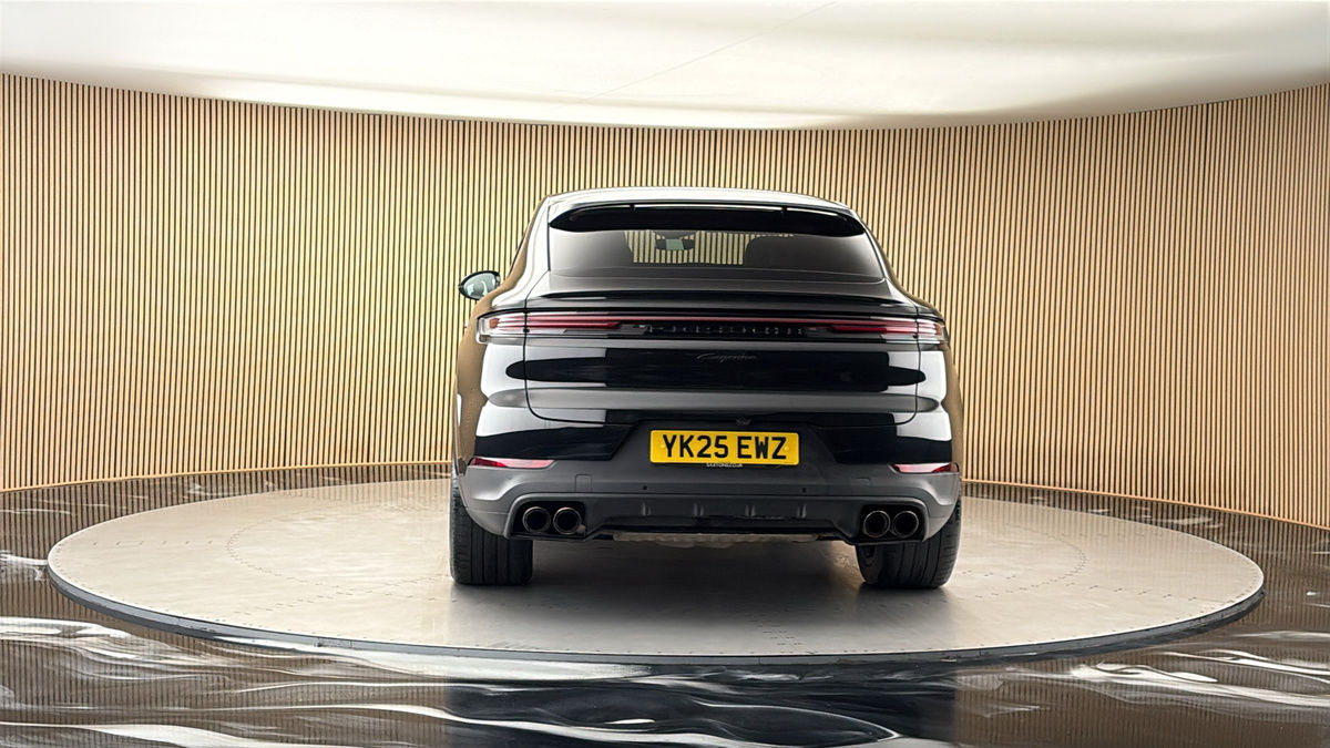 More views of Porsche Cayenne