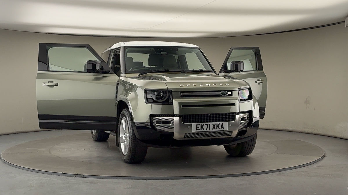 More views of Land Rover Defender 90