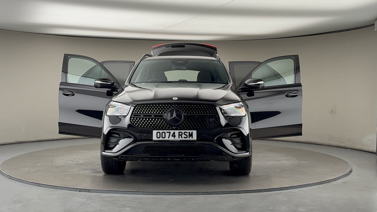 More views of Mercedes-Benz GLE