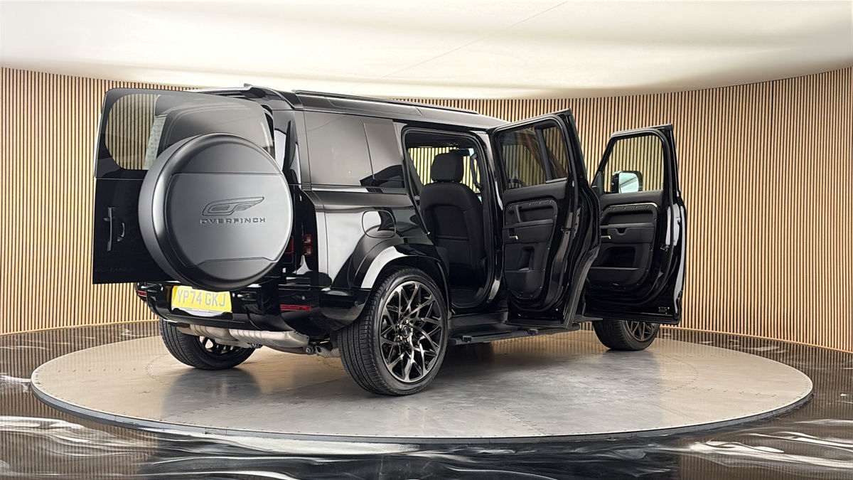 More views of Land Rover Defender 110