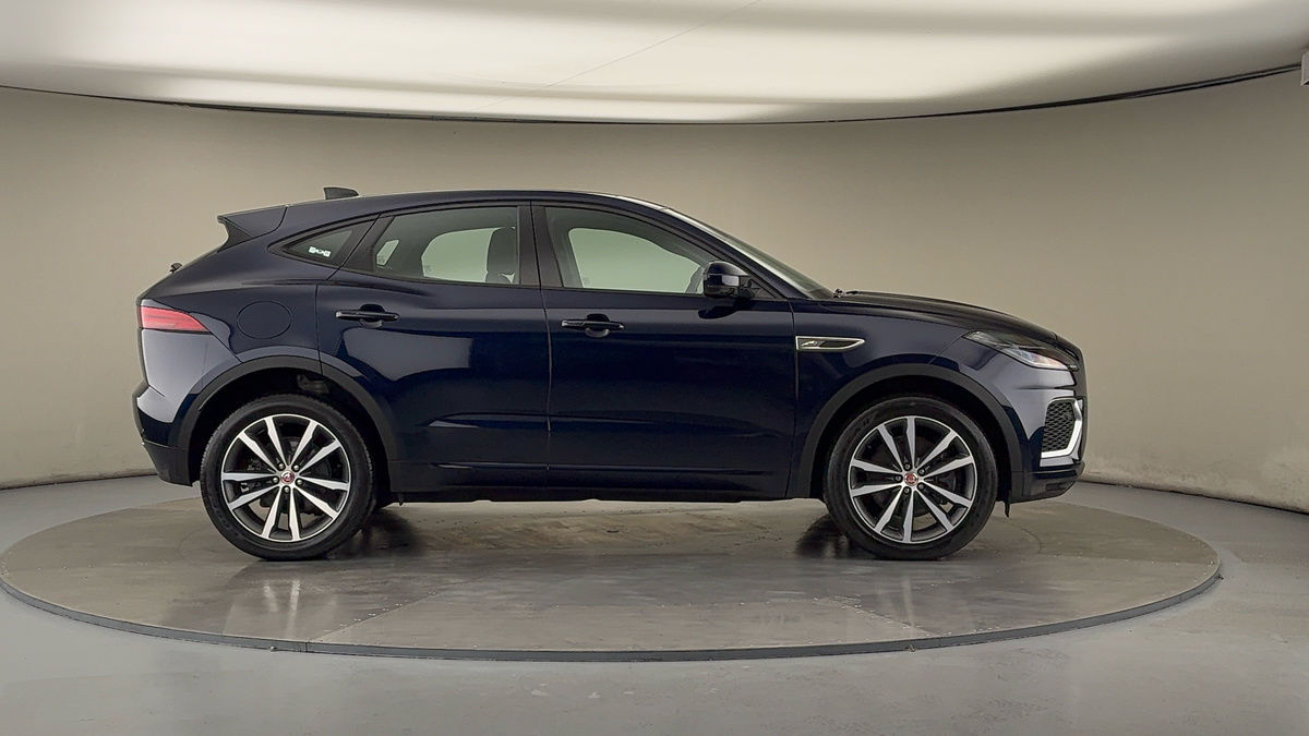 Jaguar E-PACE Image 16