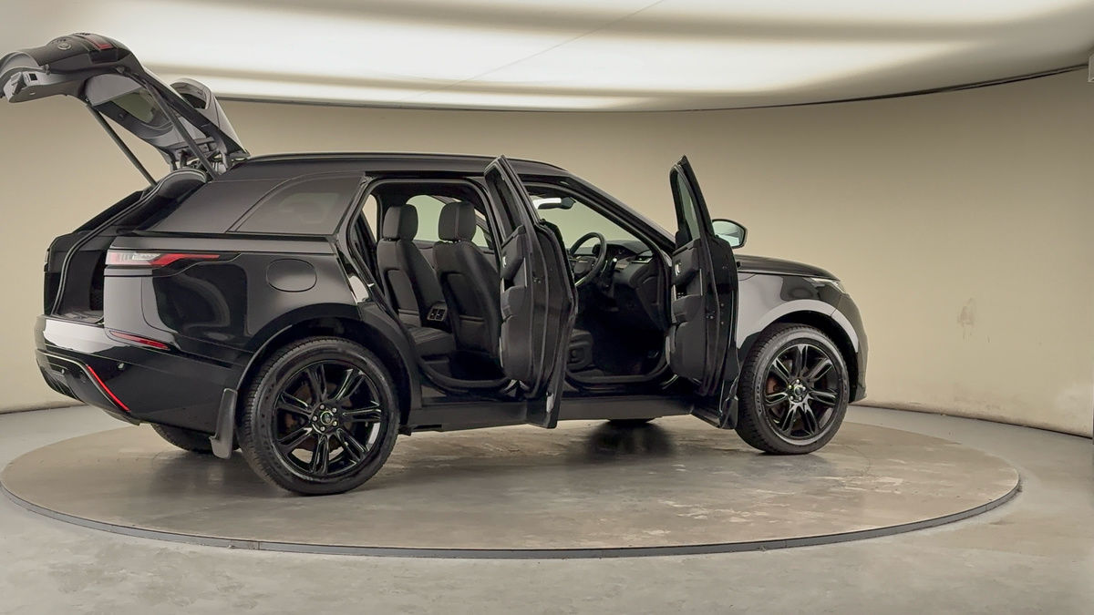 More views of Land Rover Range Rover Velar