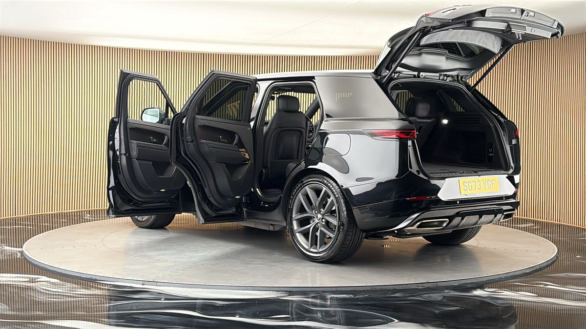 More views of Land Rover Range Rover Sport