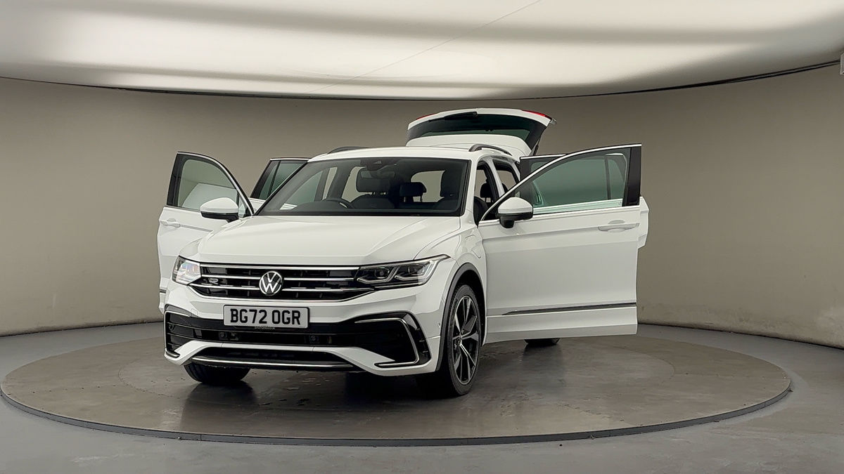 More views of Volkswagen Tiguan
