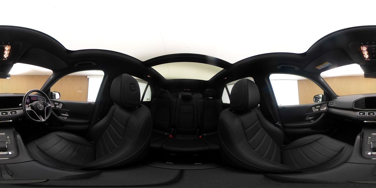More views of Mercedes-Benz GLE