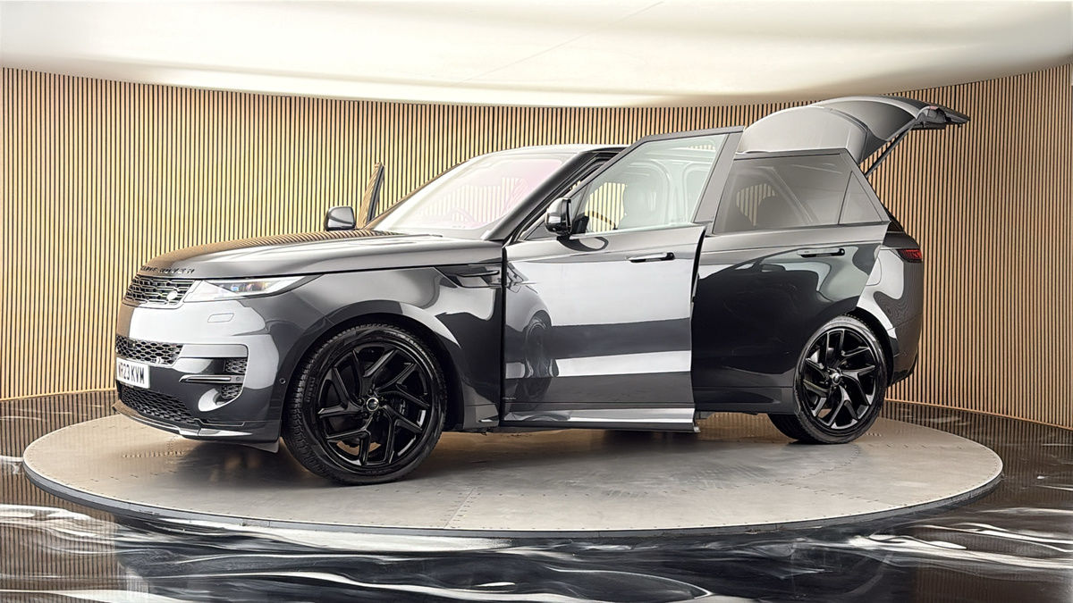More views of Land Rover Range Rover Sport